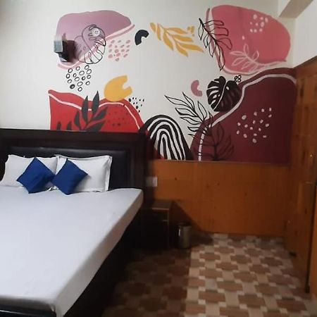 Throttle Shrottle Moto Hostel Manāli エクステリア 写真