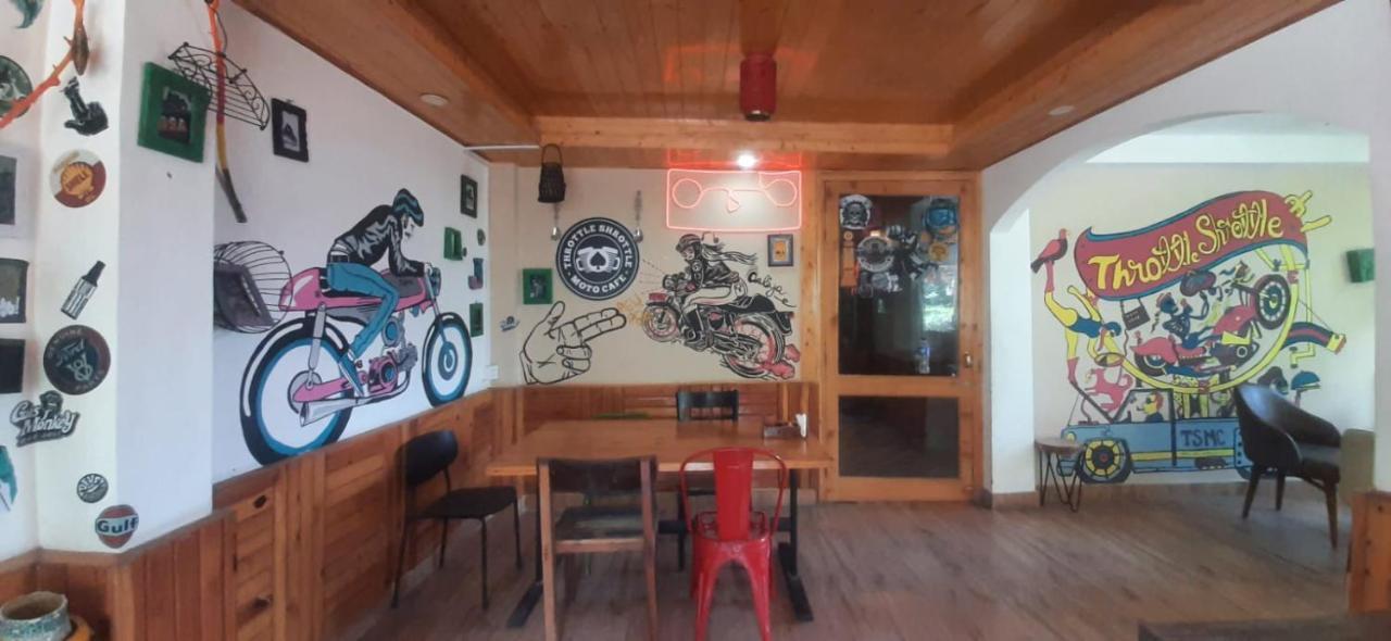 Throttle Shrottle Moto Hostel Manāli エクステリア 写真