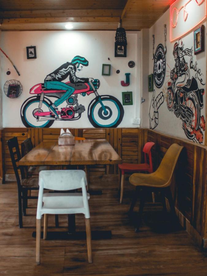 Throttle Shrottle Moto Hostel Manāli エクステリア 写真