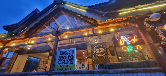 Throttle Shrottle Moto Hostel Manāli エクステリア 写真