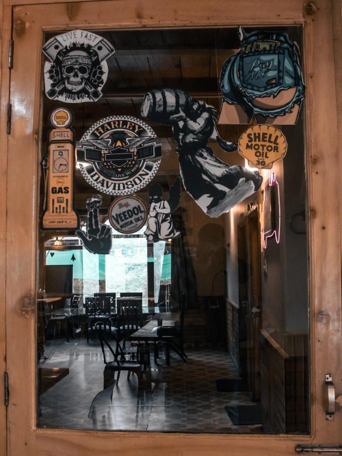 Throttle Shrottle Moto Hostel Manāli エクステリア 写真
