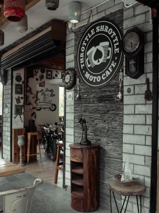 Throttle Shrottle Moto Hostel Manāli エクステリア 写真